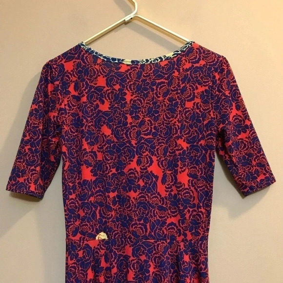 Lularoe S Limited Edition Unicorn Red Blue Yellow Rose Floral Nicole dre… - Picture 6 of 11